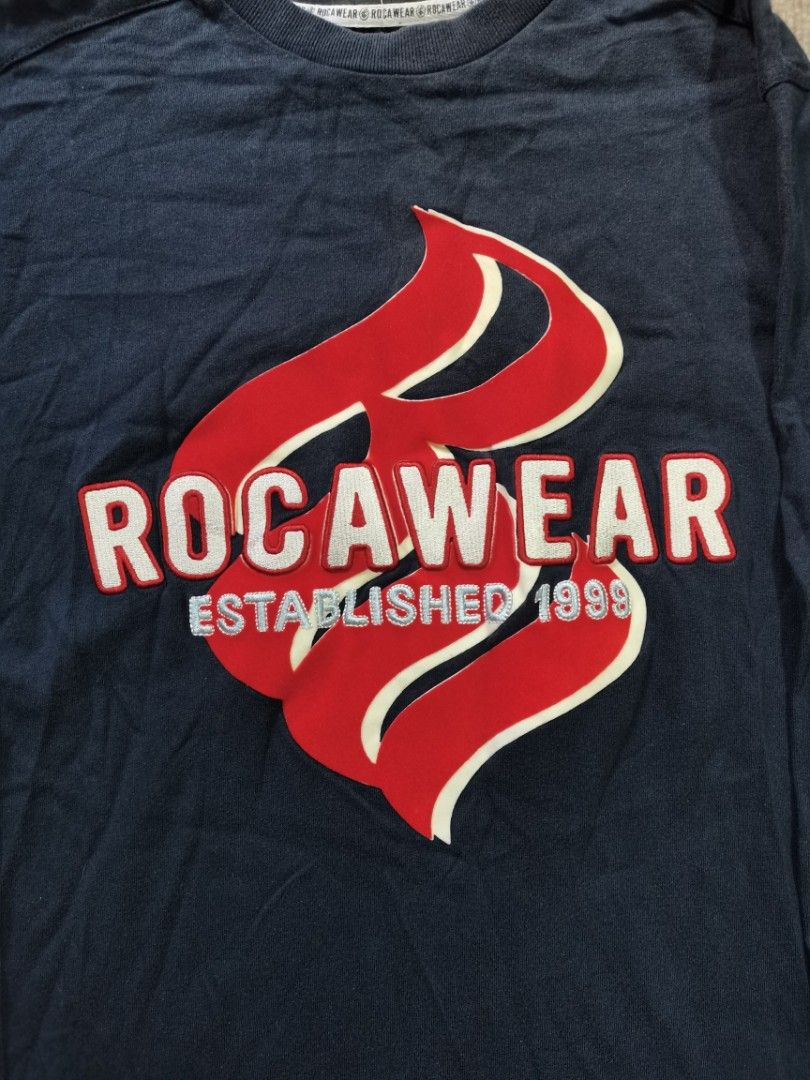Rocawear longsleeve (Category: Tshirts & Polo Shirts ) located in Apalit. Submitted by _doer (Listing ID 1438528309, Image 2). Description: Size large on tag 20 inches width 28 inches length No flaws 800 or best offer.