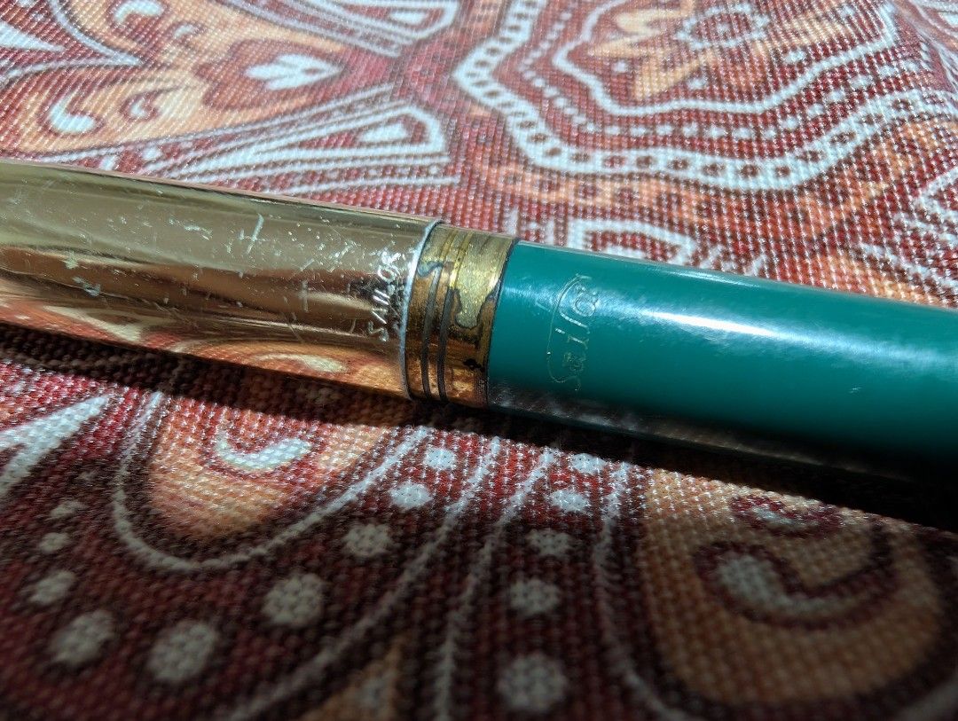 Sailor Fountain Pen with 14K Solid Gold Nib (Category: Everything Else Others) located in Makati City. Submitted by greatbuysmnl (Listing ID 1438582614, Image 2). Description: Vintage Sailor Fountain Pen 14k Solid Gold Nib Ink cartridge not included.