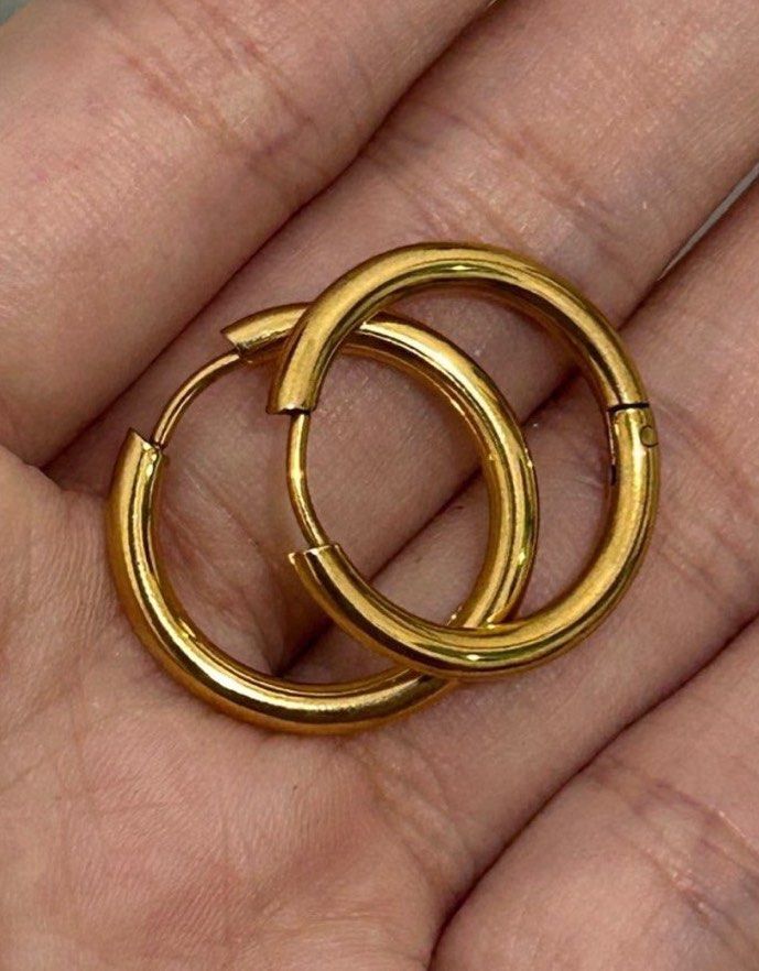 Seek Shine Earrings - Gold Hoops (Category: Earrings) located in Manila. Submitted by gigimangopie (Listing ID 1438678773, Image 1). Description: Brand new gold hoops. Never been used before, aside from fitting. Comes with Seek Shine box and tiny black velvet drawstring bag. Price is negotiable. .
