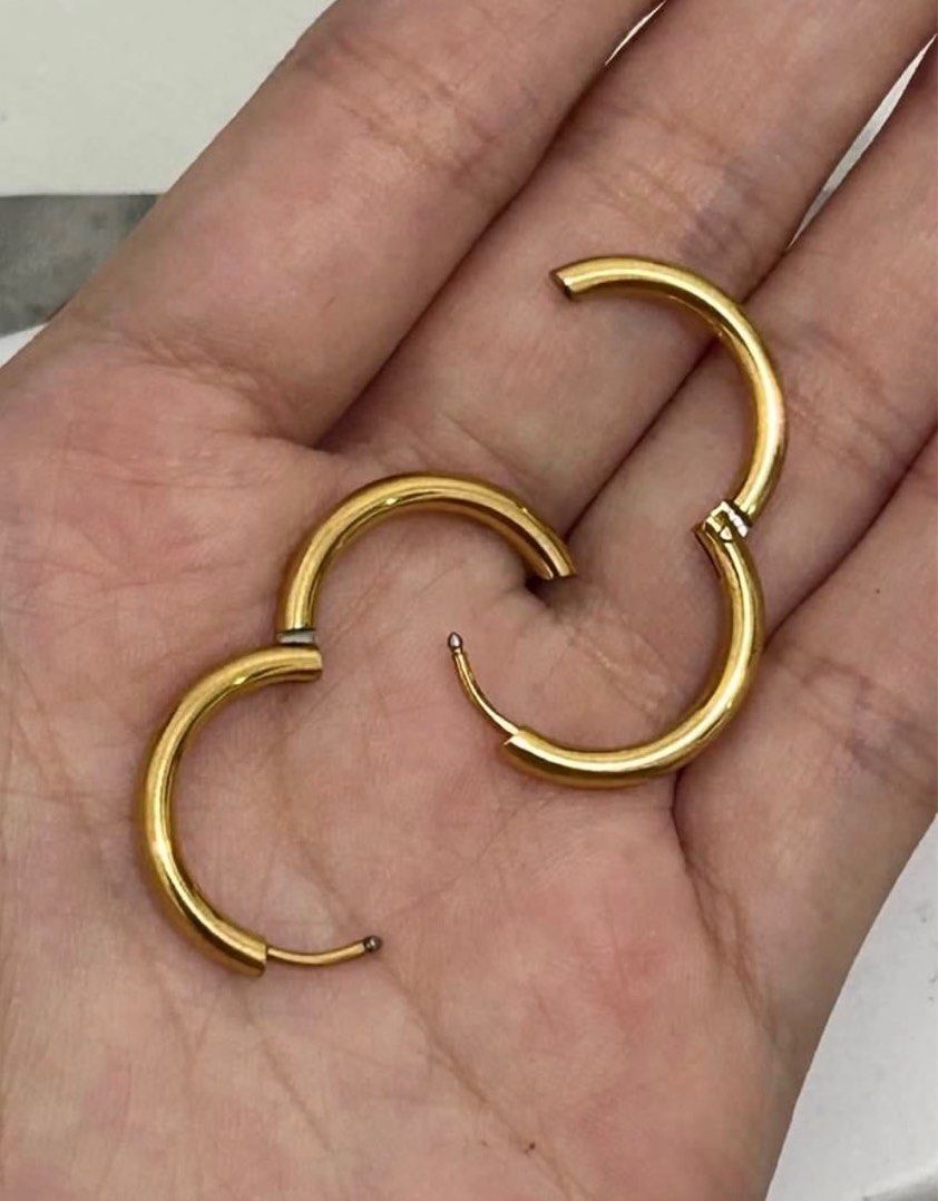 Seek Shine Earrings - Gold Hoops (Category: Earrings) located in Manila. Submitted by gigimangopie (Listing ID 1438678773, Image 3). Description: Brand new gold hoops. Never been used before, aside from fitting. Comes with Seek Shine box and tiny black velvet drawstring bag. Price is negotiable. .