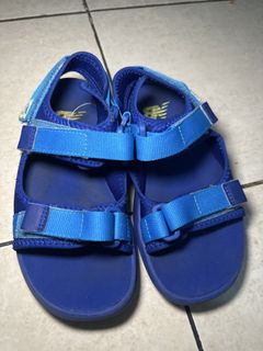 (Kategori: ) berada di . Dikirim oleh r_warehouse (ID iklan 1438562502, Gambar 1). Deskripsi: .