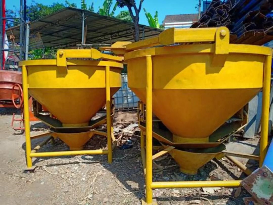 Sewa Bucket Cor Concrete Bucket Karawang | Bucket Cor Concrete Bucket ...