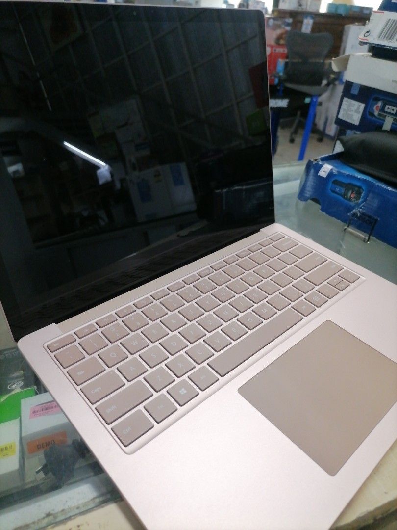 Surface laptop (Category: Laptops & Notebooks) located in Paranaque City. Submitted by safeturtle_981172 (Listing ID 1438587396, Image 2). Description: 8gb / 512gb ssd Laptop core i5 11 gen With operating system Without charger 2.5 ghz.