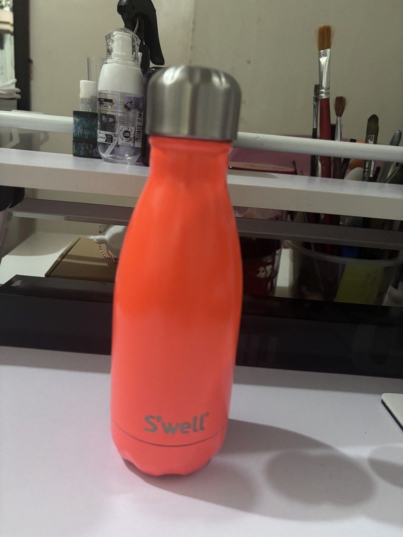 S’well tumbler (Category: Water Bottles & Tumblers) located in Paranaque City. Submitted by luxemomma (Listing ID 1438687810, Image 1). Description: Lightly used Loc: Paranaque mop: gcash/bpi.