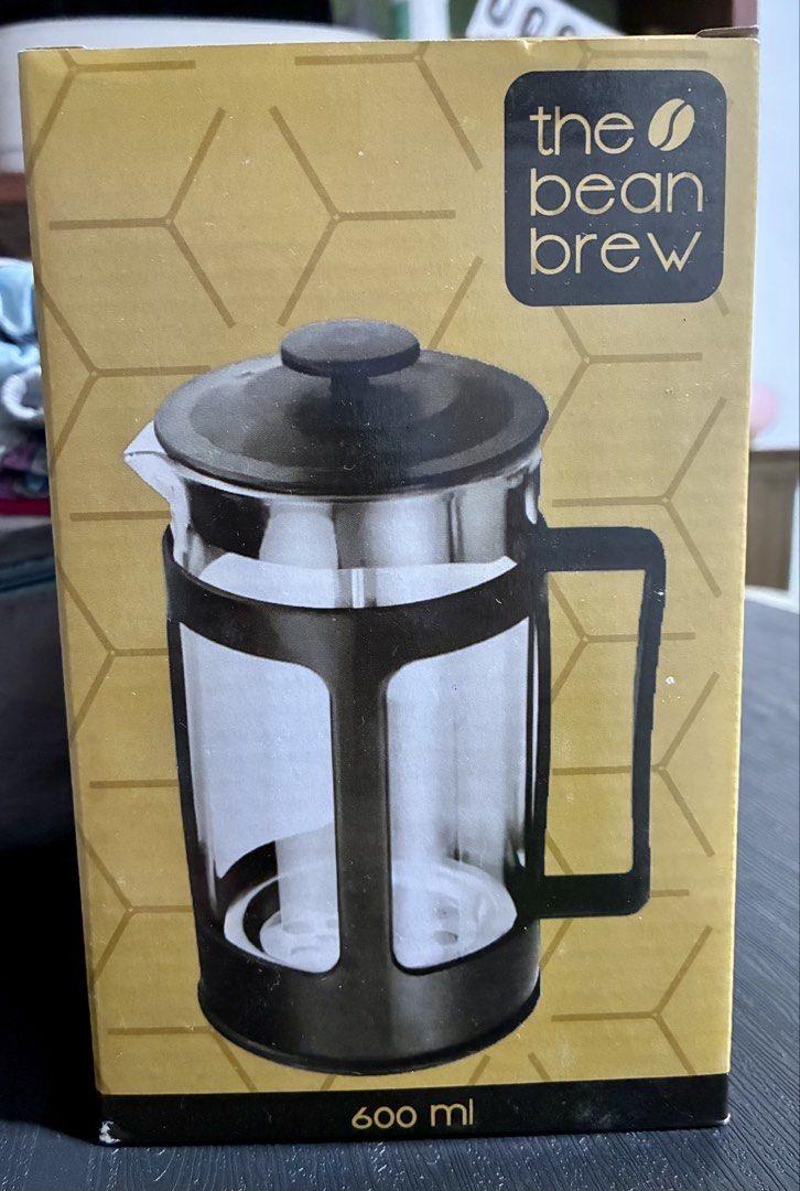 The Bean Brew French Press 600ml (Category: Coffee Machines & Makers) located in Manila. Submitted by zyramiii (Listing ID 1438527869, Image 1). Description: - The Bean Brew French Press - 600ml capacity - Includes instructions - Made of glass with a black handle and frame - Brew your perfect cup of coffee!.