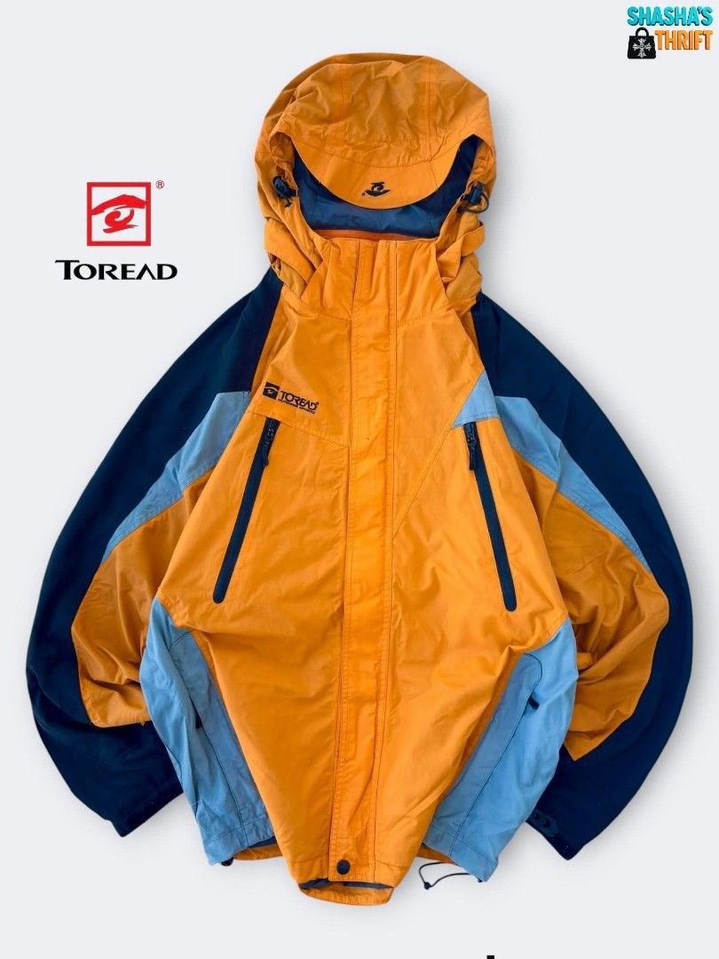 TOREAD (Category: Coats, Jackets and Outerwear) located in Manila. Submitted by meracleeee (Listing ID 1438660907, Image 1). Description: TOREAD Size L-XL NO ISSUE.
