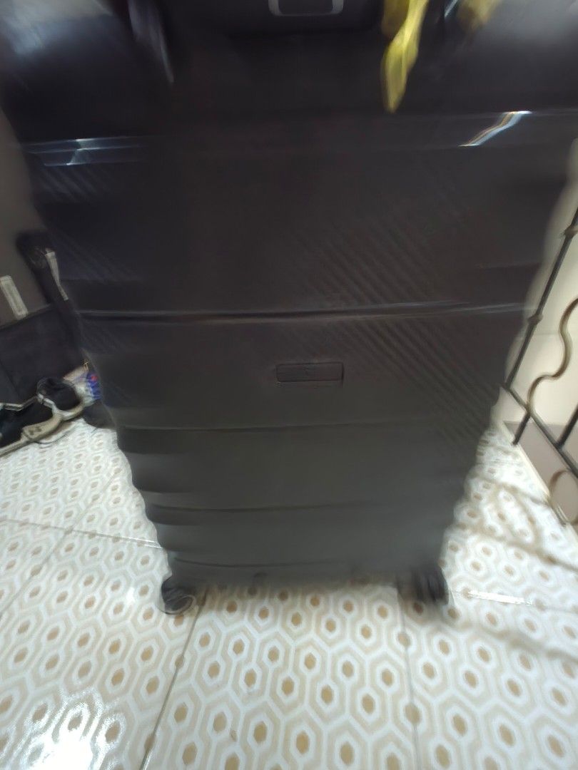 Travel Luggage Suitcase (Category: Luggage) located in Pasig City. Submitted by borjong (Listing ID 1438574113, Image 2). Description: - Durable travel luggage - Textured exterior - Secure zipper closure - Integrated combination lock - Cross -Rotating wheels for transport Medium Size 24" 20Kilo Capacity for pick up only - Wheels for easy transport.