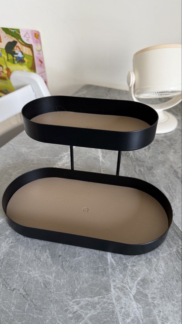 Two-Tier Oval Tray - Black457452691370158080