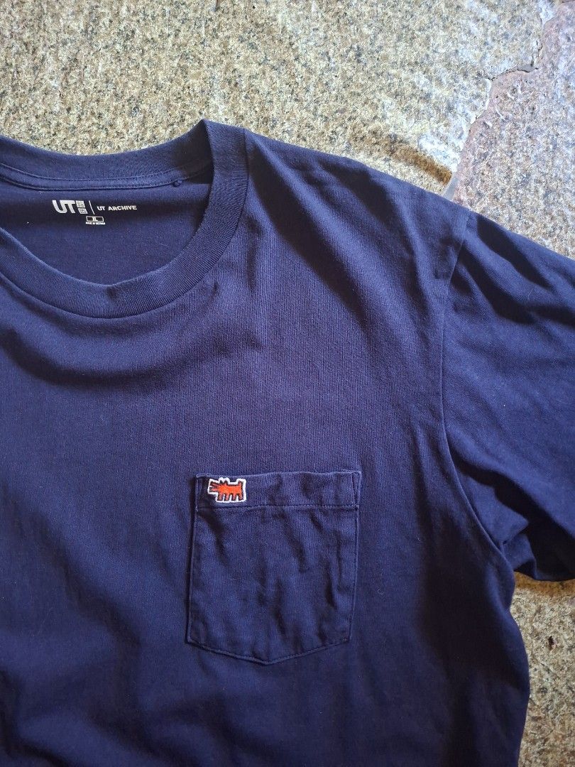 Uniqlou pocket tshirt (Category: Tshirts & Polo Shirts ) located in Tuburan. Submitted by kimoii (Listing ID 1438506861, Image 2). Description: size: 22W×28L no issue as new navy blue.