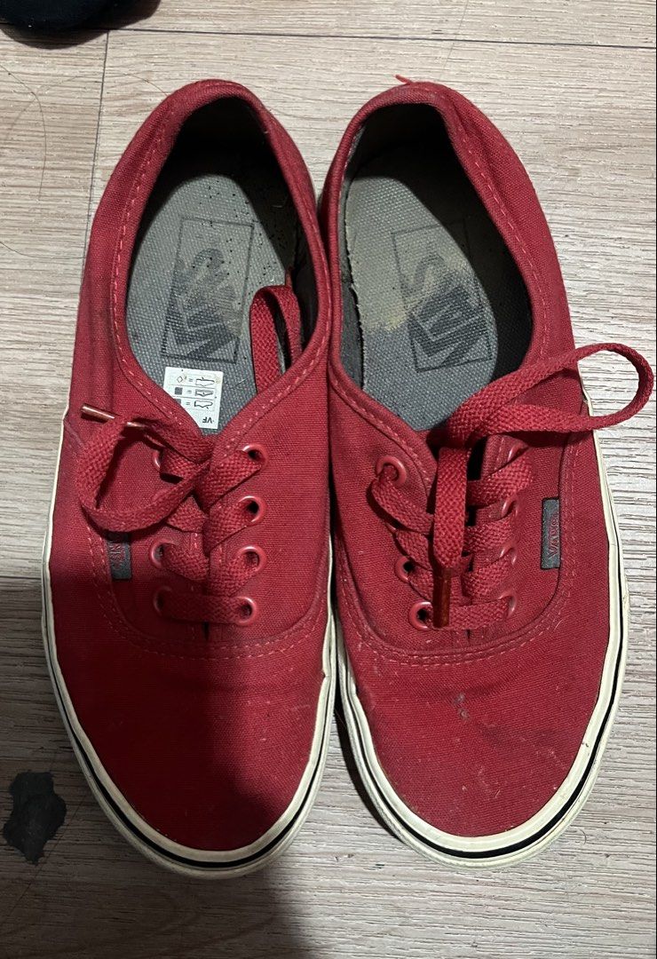 Vans Authentic Black and Red (Category: Sneakers) located in Manila. Submitted by pianrvs (Listing ID 1438653550, Image 3). Description: - Vans Authentic shoes - Color: Black and Red - Size: US Men 4.0 / US Women 6.0❗️❗️ - Black pair: White laces, floral insole - Red pair: Grey insole US 6.0 ❗️❗️ P700 each ❗️.