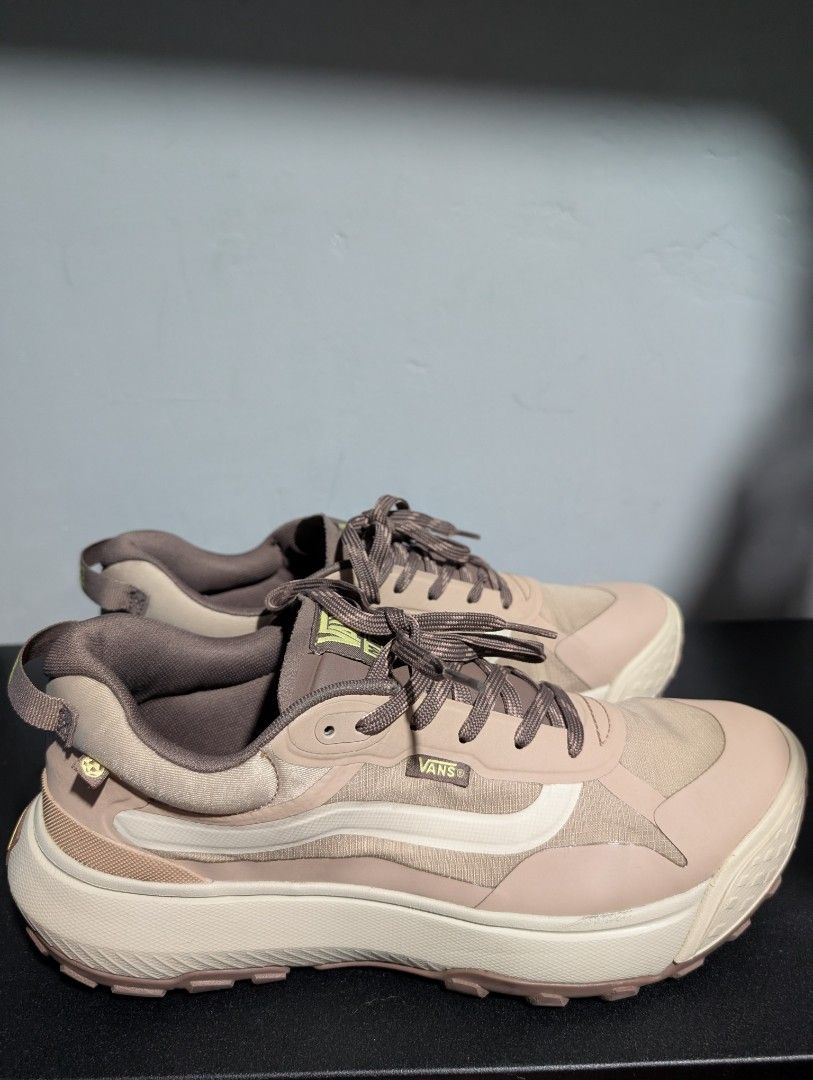 Vans MTE Crosspath (Category: Sneakers) located in Las Pinas. Submitted by carl000000 (Listing ID 1438601324, Image 1). Description: Vans MTE Crosspath Warm Taupe (UK colorway) Multi-Terrain Size 9.5 US No box.