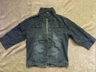 (Category: ) located in . Submitted by cosmos_thrift (Listing ID 1438588498, Image 1). Description: .