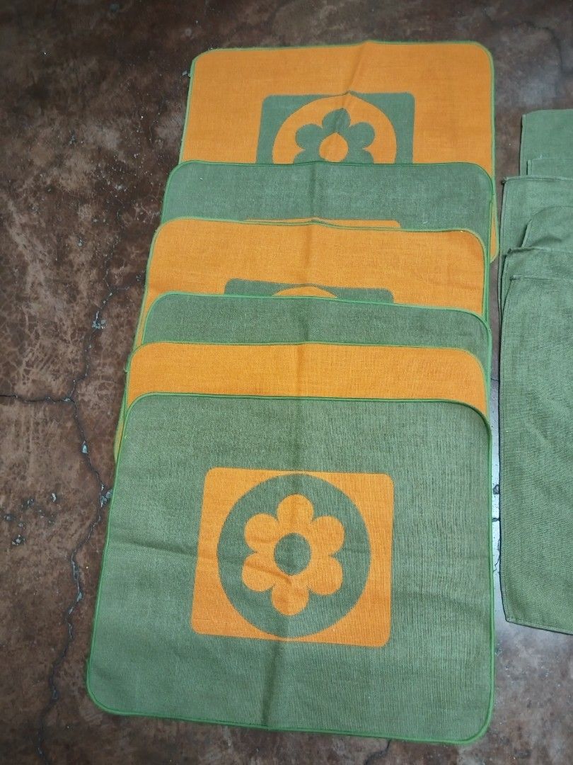Vintage Kitchen / Dining Mats & Towels (12pcs) (Category: Table Linen & Textiles) located in San Pedro. Submitted by ajisai26 (Listing ID 1438657803, Image 2). Description: ✨ From 70s-80s, during the "Flower Power" trend ✨ The floral ones are 2-ways, one side orange and the other side brown ✨ "Orla Kiely" inspired 12pcs in total.