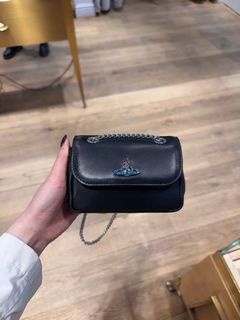（分類：）位於 。 由 hanabeauty_ 提交（商品編號 1438671768，圖片 1）。簡介： 。