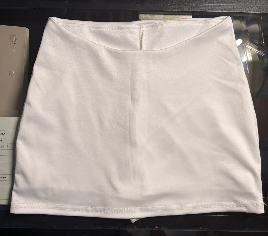 White Mini Skirt (Category: Skirts) located in Manila. Submitted by declutterbymiks (Listing ID 1438624957, Image 3). Description: - White mini skirt - brand new - loc : Sampaloc Manila.