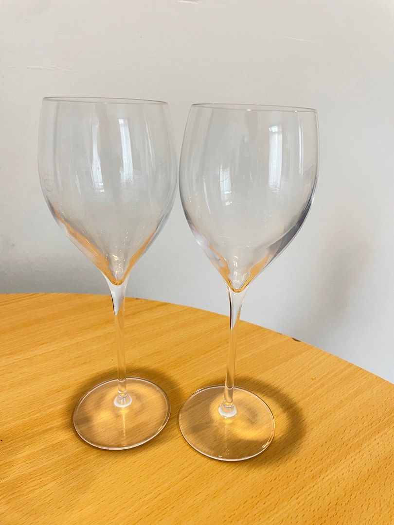 Wine  and champagne Glasses457452690385162242