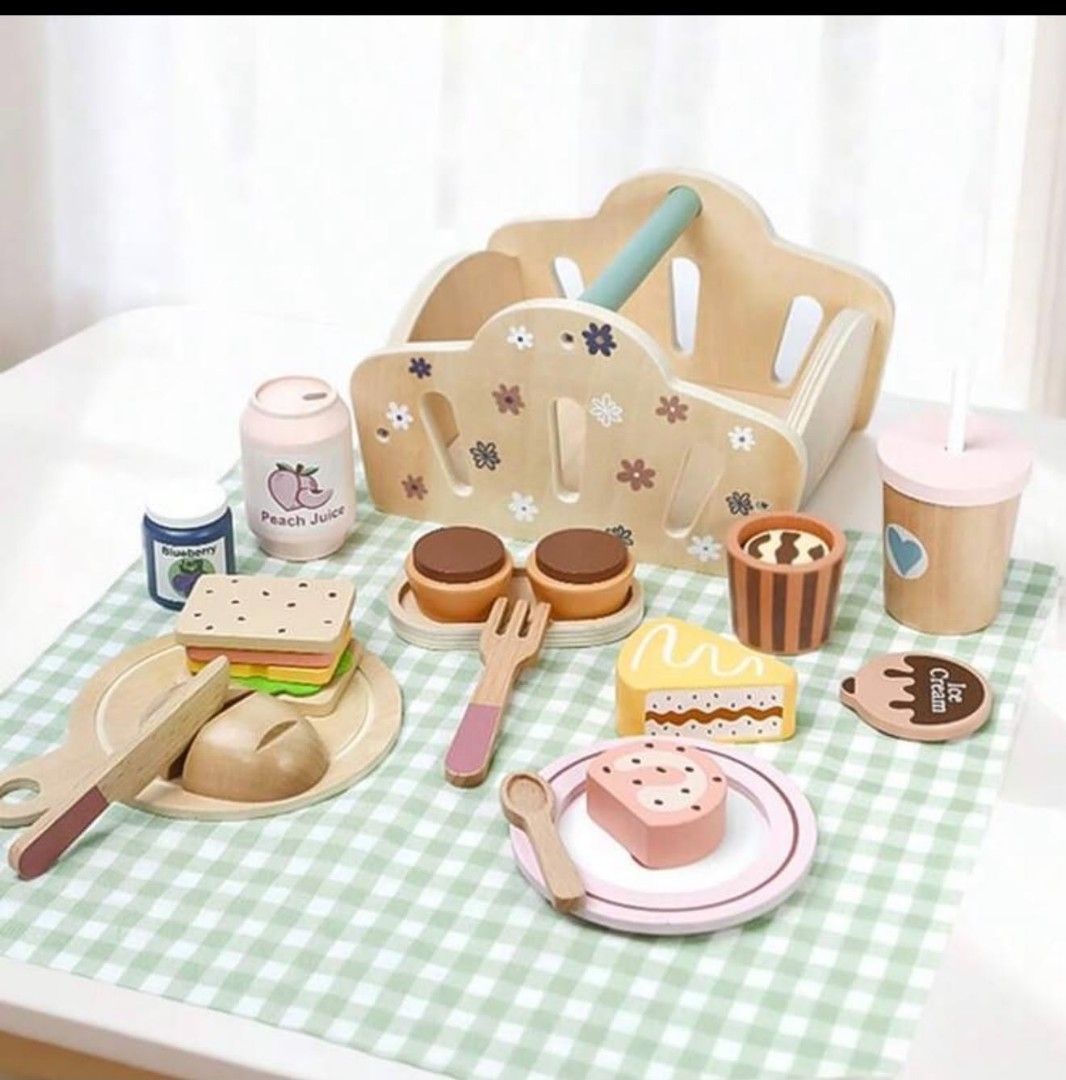 Wooden Pretend Play Bread & Pastry Cutting Set (Category: Kids Toys) located in Gapan. Submitted by lacessilksfrills (Listing ID 1438504244, Image 1). Description: Wooden Pretend Play Bread & Pastry Cutting Set, Children's Early Education Kitchen Playset With Basket, Educational Toy.
