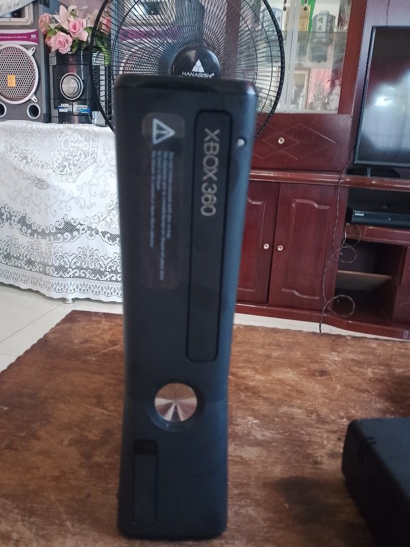 Xbox Slim 360 (Category: Xbox) located in Manila. Submitted by andrei_pelias (Listing ID 1438531768, Image 3). Description: good as new pa free controller free games(GTA 5) free power supply.