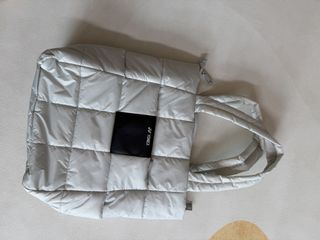 （分類：）位於 。 由 backto93 提交（商品編號 1438513792，圖片 1）。簡介： 。