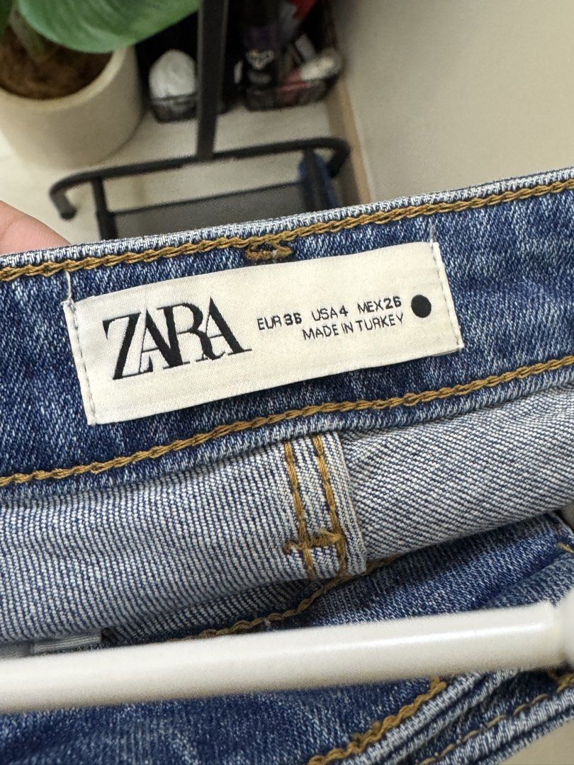 Zara Blue Jeans - Size 26 (Category: Jeans) located in Paranaque City. Submitted by panmakes (Listing ID 1438635589, Image 3). Description: - Zara slim-fit jeans - Classic blue wash - Raw hem detail - Button closure - Five-pocket design - Size: EUR 36, USA 4, MEX 26 - Made in Turkey.