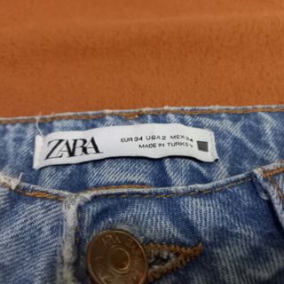 (Category: ) located in . Submitted by euco.wardrobe (Listing ID 1438516328, Image 1). Description: .