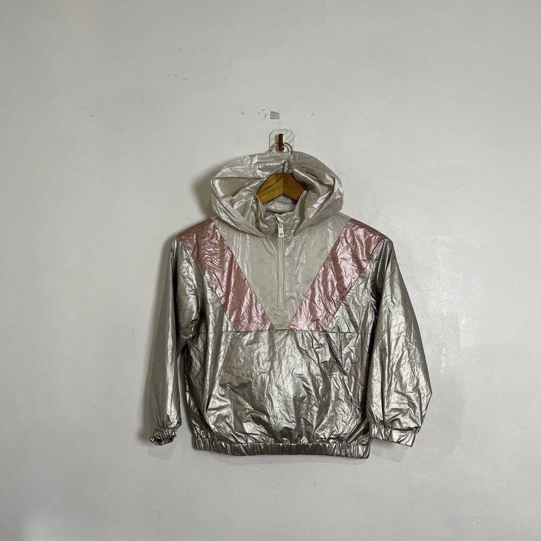 ZARA KIDS WINDBREAKER (Category: Babies & Kids Fashion) located in Minalin. Submitted by winterjacket.ph (Listing ID 1438523958, Image 1). Description: ZARA KIDS WINDBREAKER Width 17 length 19 Size 8 on Tag Good as new 450 + SF.