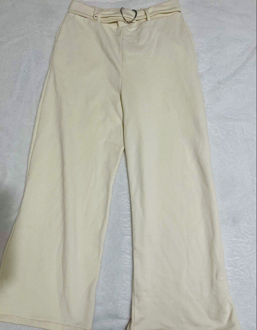 Zara wide leg pants (cream) (Category: Jeans) located in Pasig City. Submitted by closet_reframe (Listing ID 1438528368, Image 2). Description: Brand new, Zara wide leg pants in cream. really soft and comfy, not thin or stiff at all. Fits nicely and has a clean flowy look. Top, shoes and bag are also for sale! S: L.