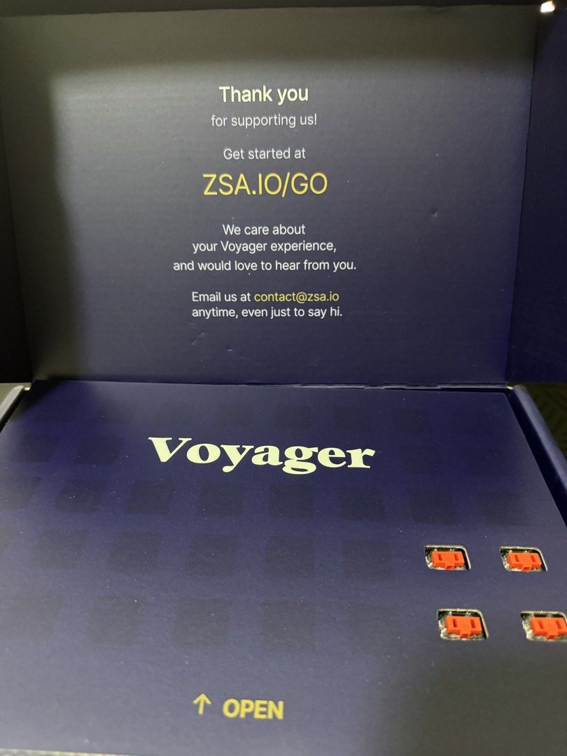 ZSA Voyager Split Mechanical Keyboard - White457719655485286403
