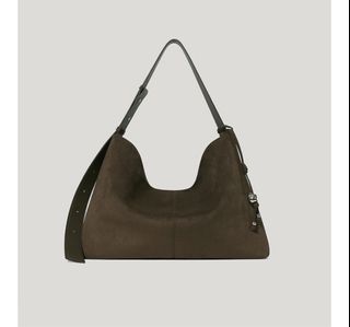 （分類：）位於 。 由 tttoni 提交（商品編號 1438840789，圖片 1）。簡介： 。