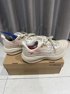 由 pc5300 (刊登 ID 1438834989，圖片 1) 提交，位於 的 (類別：)，說明：。