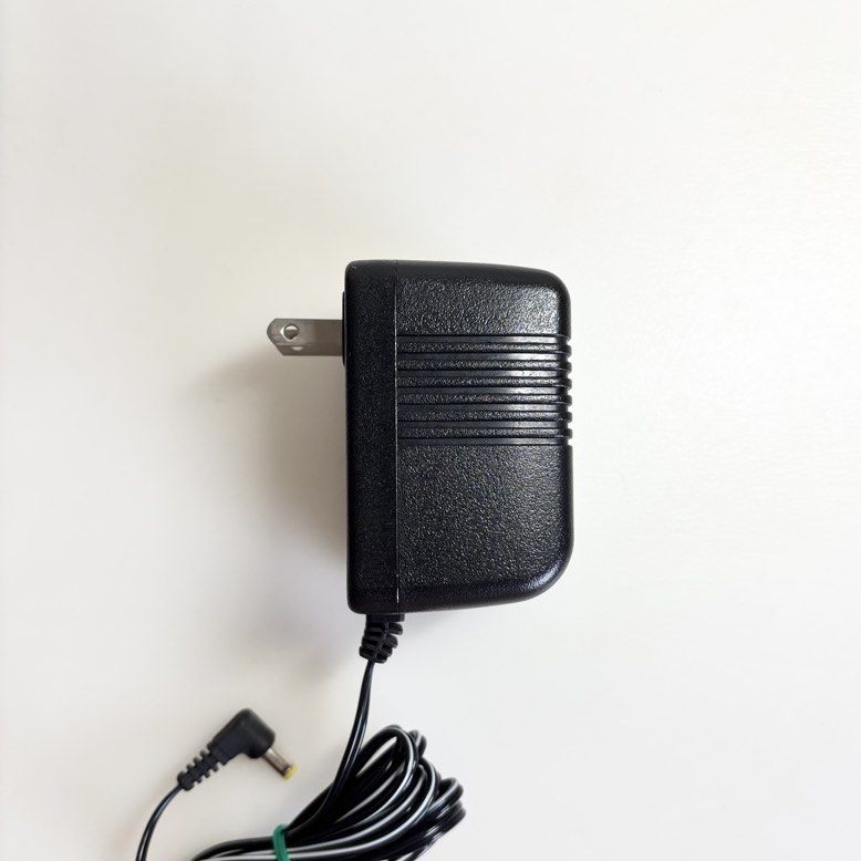 AC to DC Linear Power Adapter458230177852958724