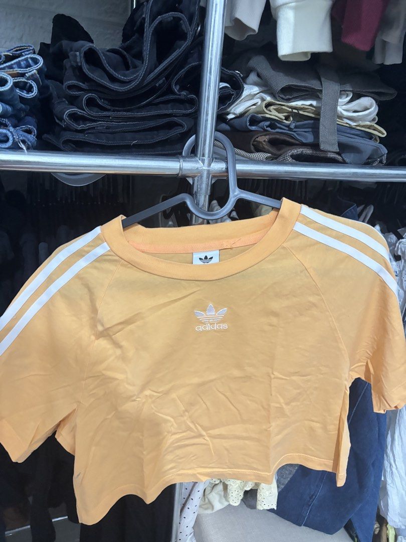 Adidas top (Category: Shirts) located in San Jose del Monte. Submitted by rtemsii (Listing ID 1438798188, Image 1). Description: .