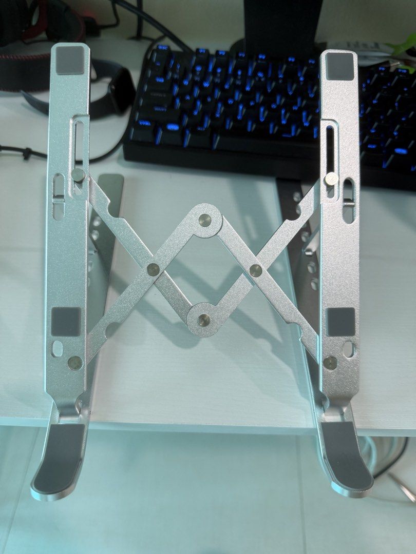 Adjustable Aluminum Laptop Stand458618012005847040