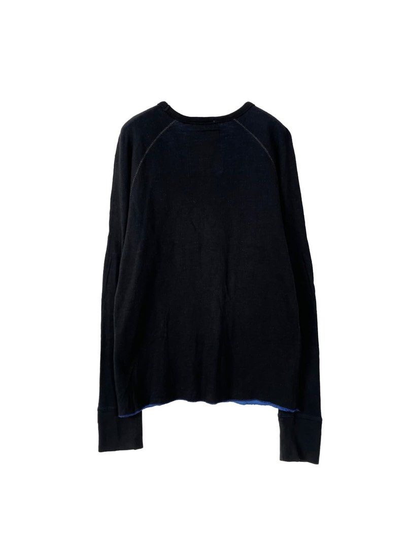 American Eagle Vintage long sleeve (Category: Longsleeves) located in Cagayan de Oro. Submitted by skullvucool (Listing ID 1438860930, Image 3). Description: This is a blue American Eagle Outfitters vintage fit long sleeve shirt.