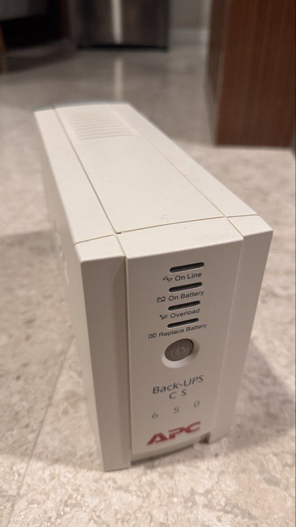 APC Back-UPS CS 650 - Uninterruptible Power Supply458598324750274560