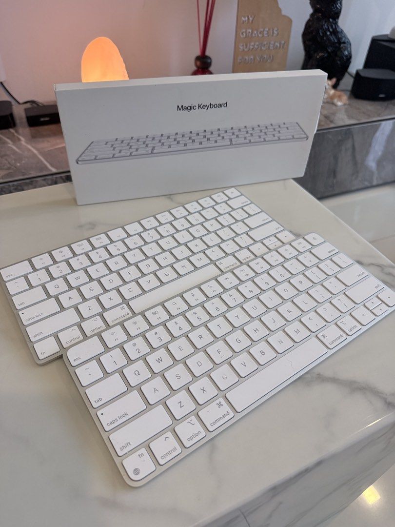Apple Magic Keyboard - White458468412789903361