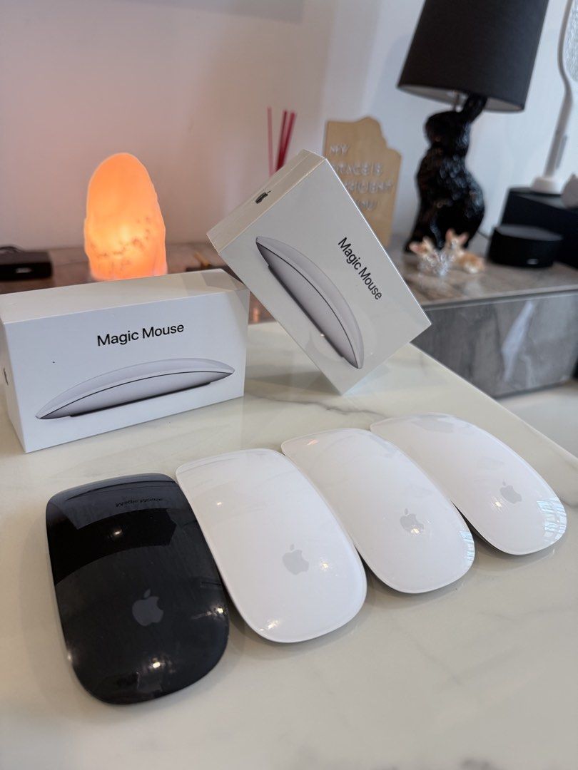 Apple Magic Mouse 2 - Black and White458471290889850880