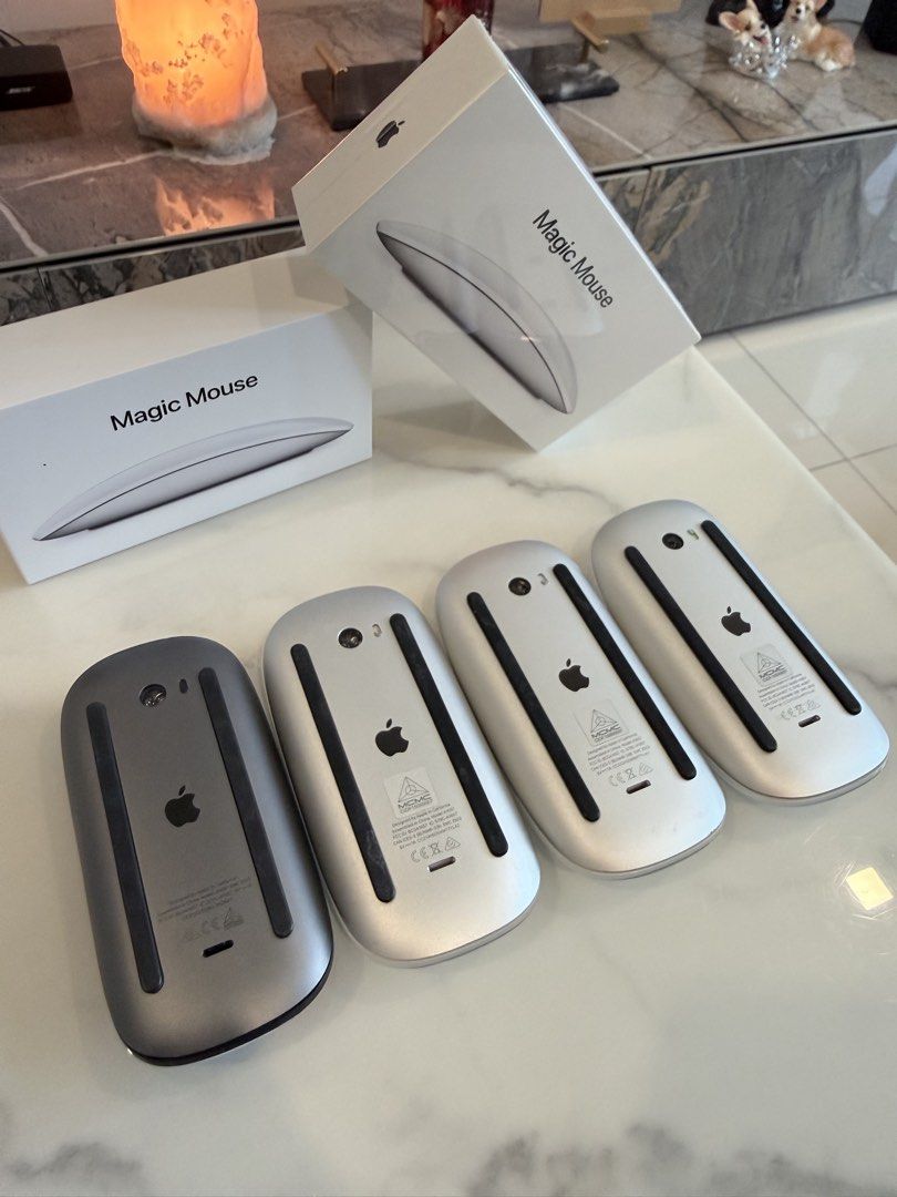 Apple Magic Mouse 2 - Black and White458471290889850881