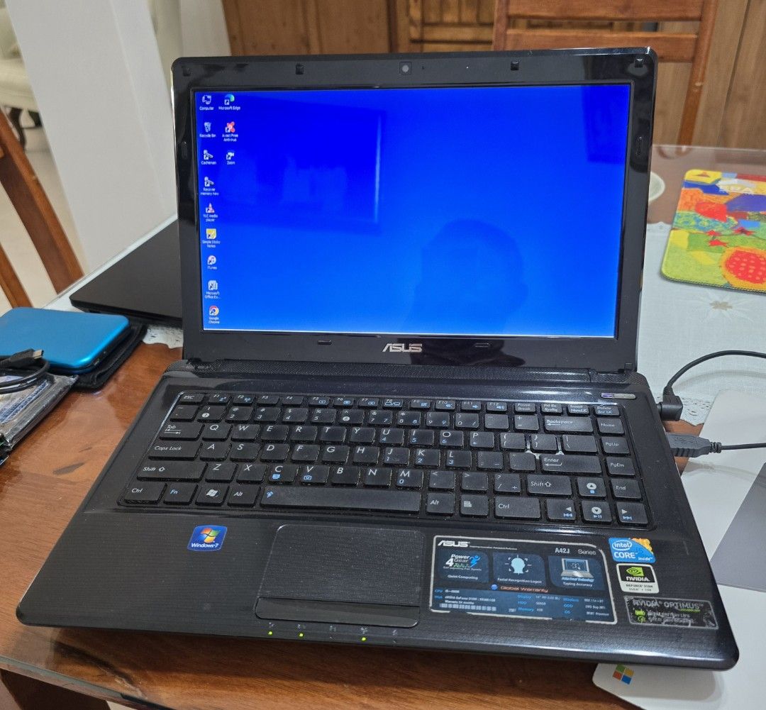ASUS Laptop458123119606507520