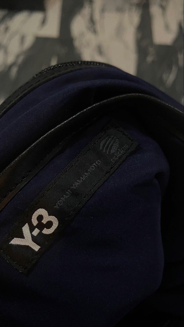 Authentic y3 yohji yamamoto sling (Category: Luxury Bags & Wallets) located in Cavite. Submitted by ohmie23 (Listing ID 1438783290, Image 1). Description: Authentic y3 yohji yamamoto sling.