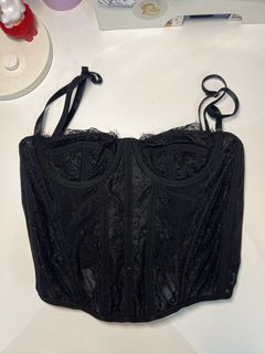 (Category: ) located in . Submitted by kkiswardrobe (Listing ID 1438729667, Image 1). Description: .