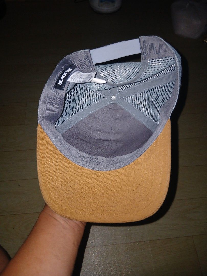 Black Yak Himalayan Original Trucker Cap (Category: Caps & Hats) located in General Santos City (Dadiangas). Submitted by afsph1996 (Listing ID 1438699168, Image 2). Description: - Black Yak cap -one size fits all - Brown front panel with "Himalayan Original" logo - Gray mesh back - Curved brim - Size: 58cm - Perfect for outdoor activities or casual wear.