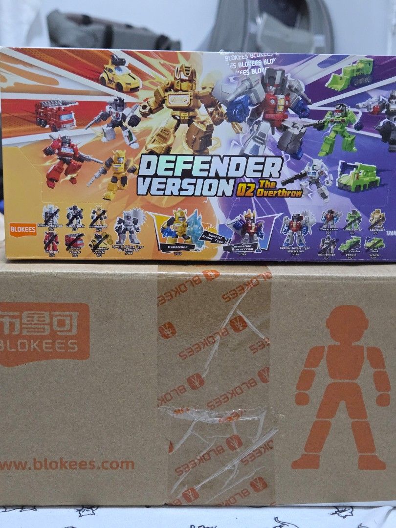 Blokees Transformers Galaxy Defender Set (Category: Action & Battle Toys) located in Pandi. Submitted by makitekto (Listing ID 1438768267, Image 1). Description: Blokees Transformers Sets Take all for 1.5k or SET 1 for 1k SET 2 for 600 - boxes are opened for checking but foils are sealed, figures are unbuilt and cards are unscanned unless stated otherwise below (please read carefully) SET 1 - DV01 11pcs + DV04 1pc + DV05 1pc DV01 - RC Optimus Pri