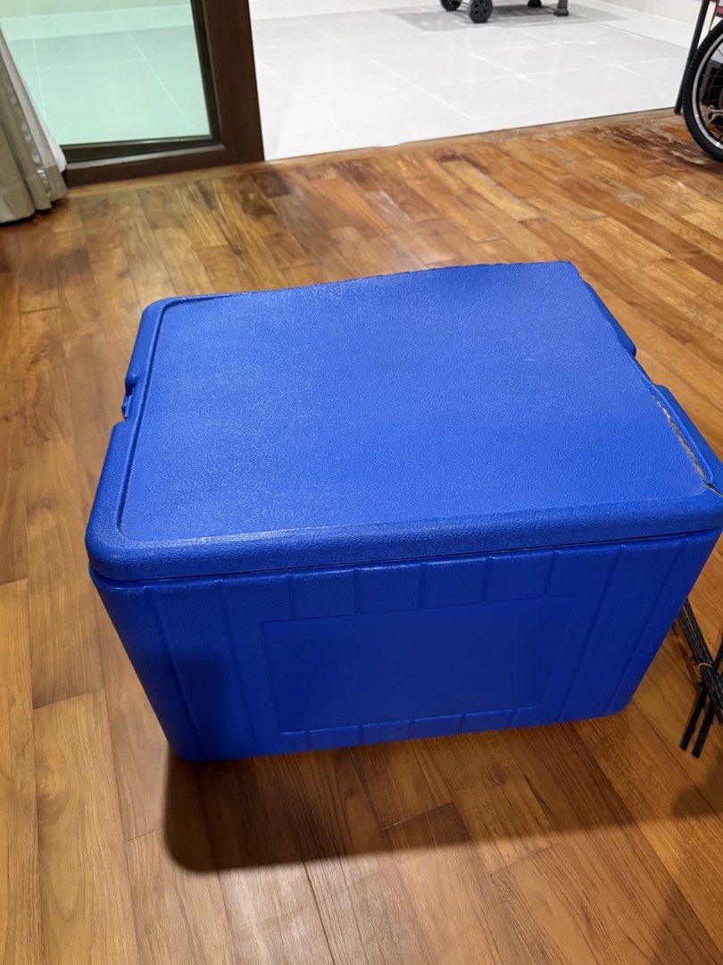 Blue Cooler Box - Used458541157298350080