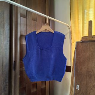 (Category: ) located in . Submitted by ukaygoods (Listing ID 1438695290, Image 1). Description: .