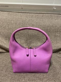 (Category: ) located in . Submitted by jupreloved_ (Listing ID 1438730932, Image 1). Description: .