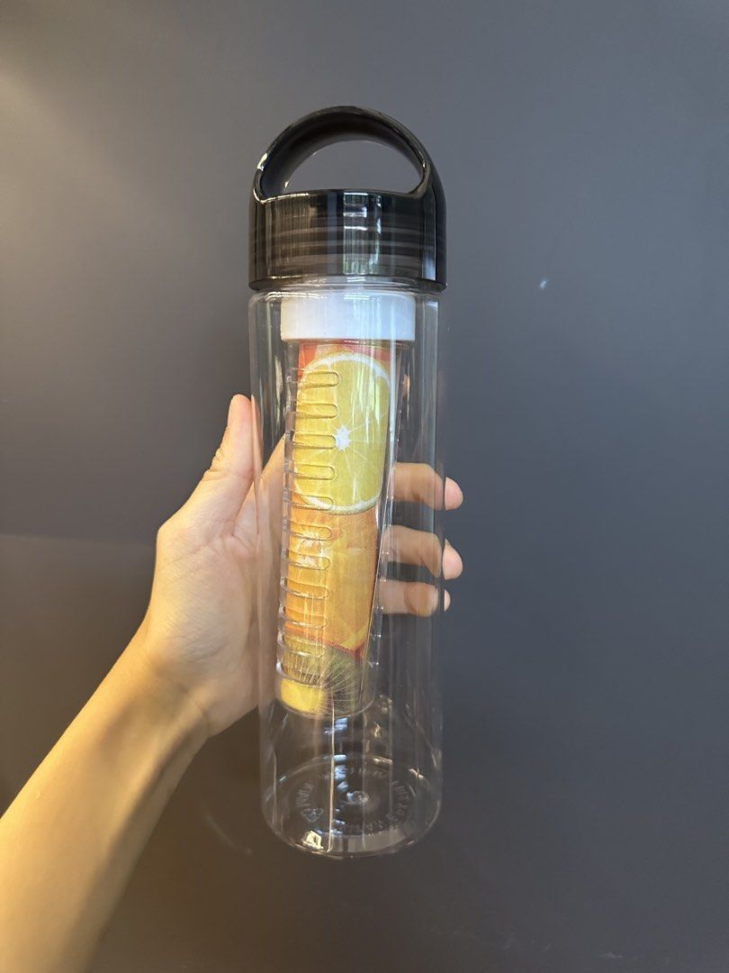 Brand New Infuser Water Bottle458548246133483521
