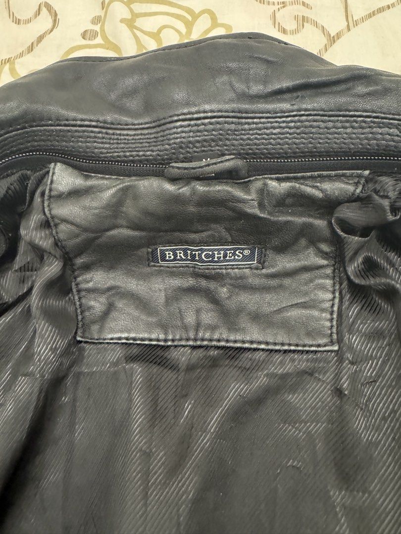 Vintage Britches Black Leather Jacket (Category: Coats, Jackets and Outerwear) located in Manila. Submitted by gronte (Listing ID 1438855515, Image 3). Description: Britches Black Leather Jacket 31x24 size M but fits up to XL • flaw at the back, not visible in photo • rfs: not using anymore • can nego msg for more details mop: gcash mod: jnt / lalamove buyer will shoulder shipping fee loc: parañaque .