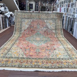 (Category: ) located in . Submitted by importedclothingcarpets (Listing ID 1438697888, Image 1). Description: .
