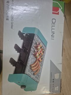 （分類：）位於 。 由 amy_secondhandshop 提交（商品編號 1438827834，圖片 1）。簡介： 。